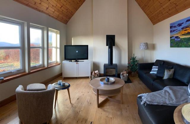 Head In The Skye - Healabhal Cottage Ose Екстер'єр фото